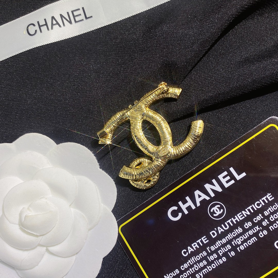 Replica CHANEL Brooch