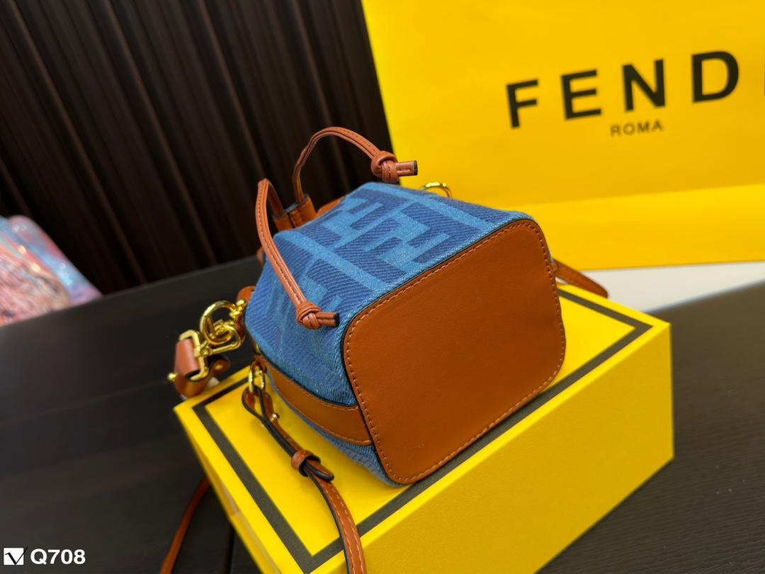 Replica Fendi Bag 12*17CM