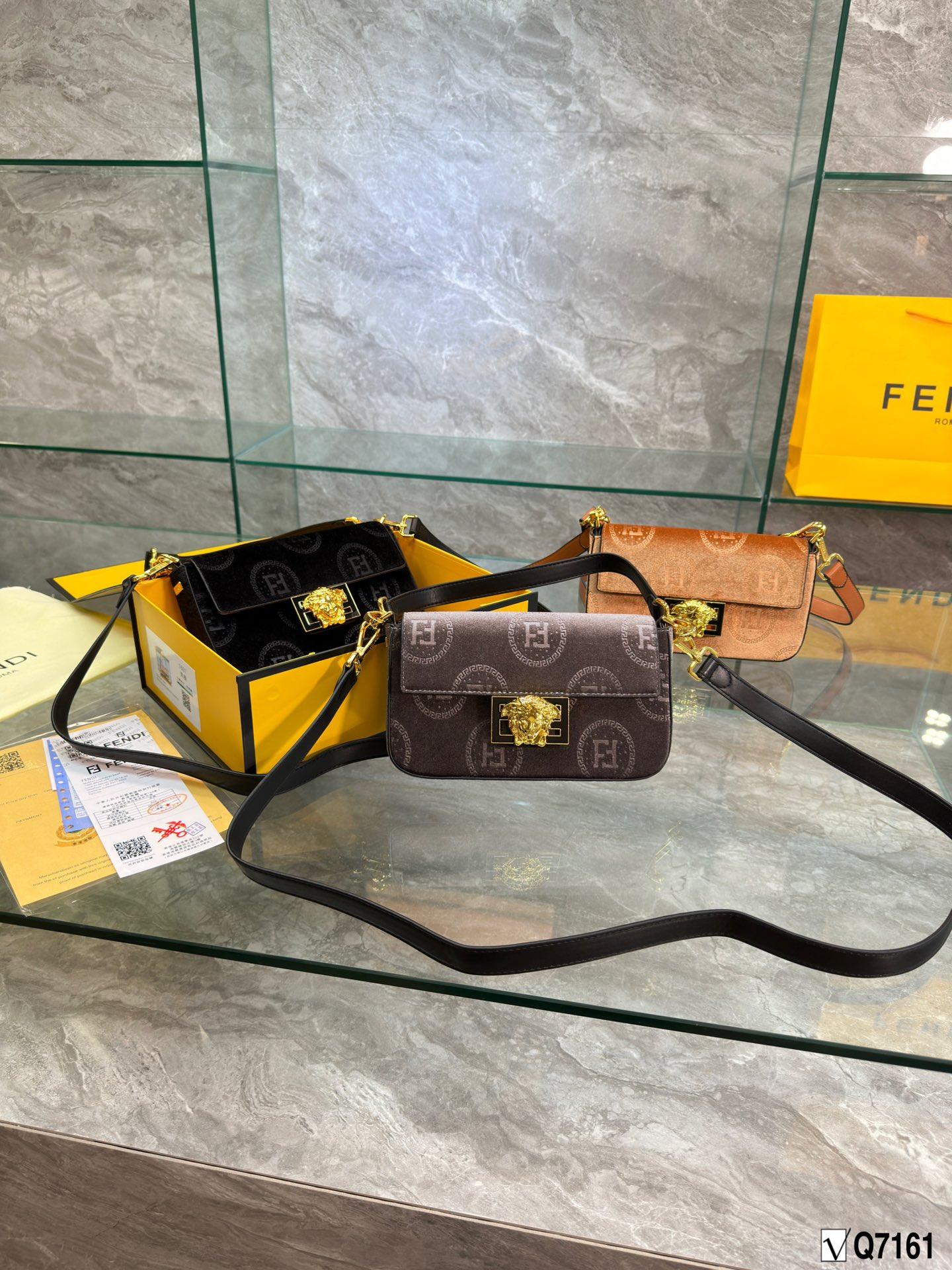 Replica Fendi Bag 22*13CM