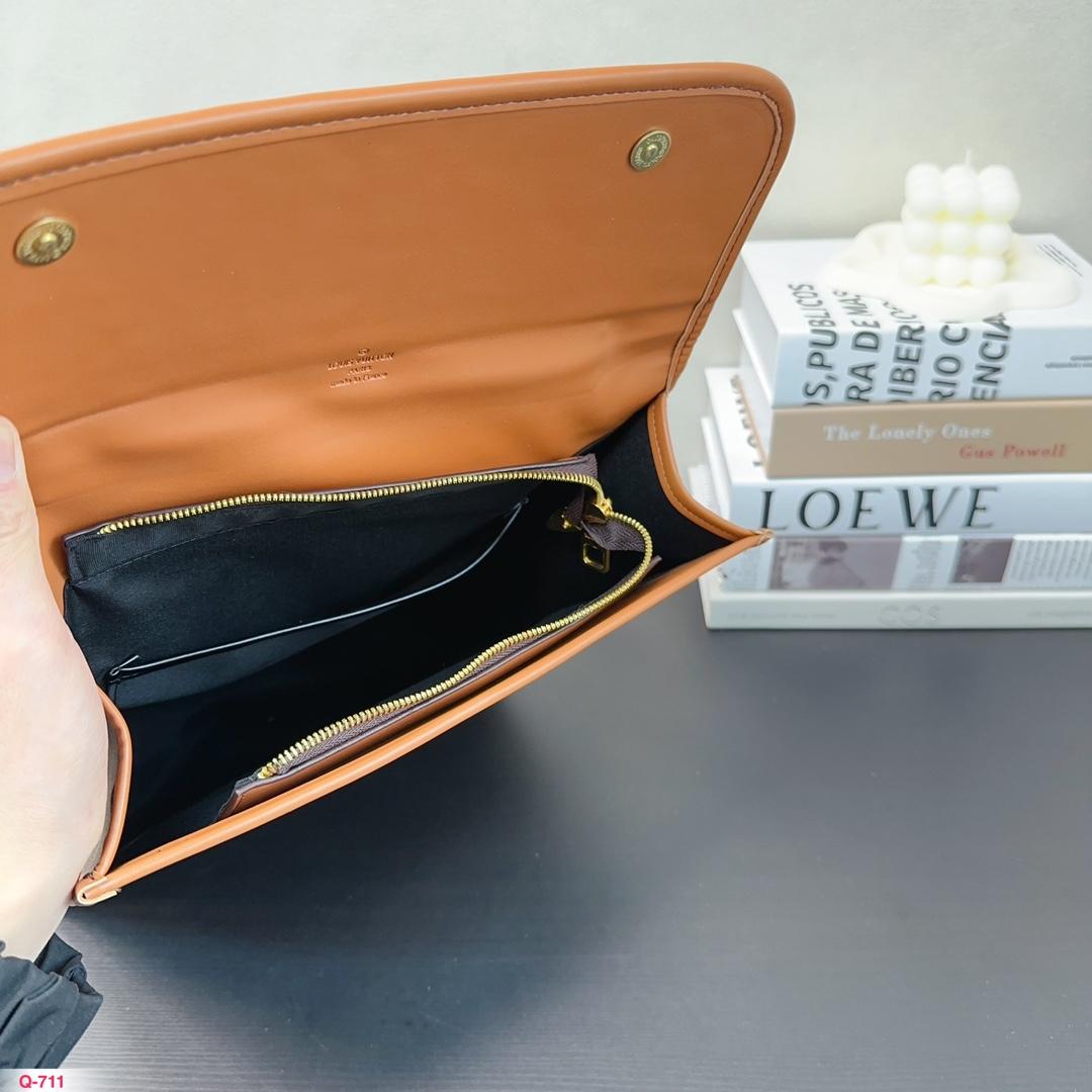 Replica Louis Vuitton Bag 32*30CM