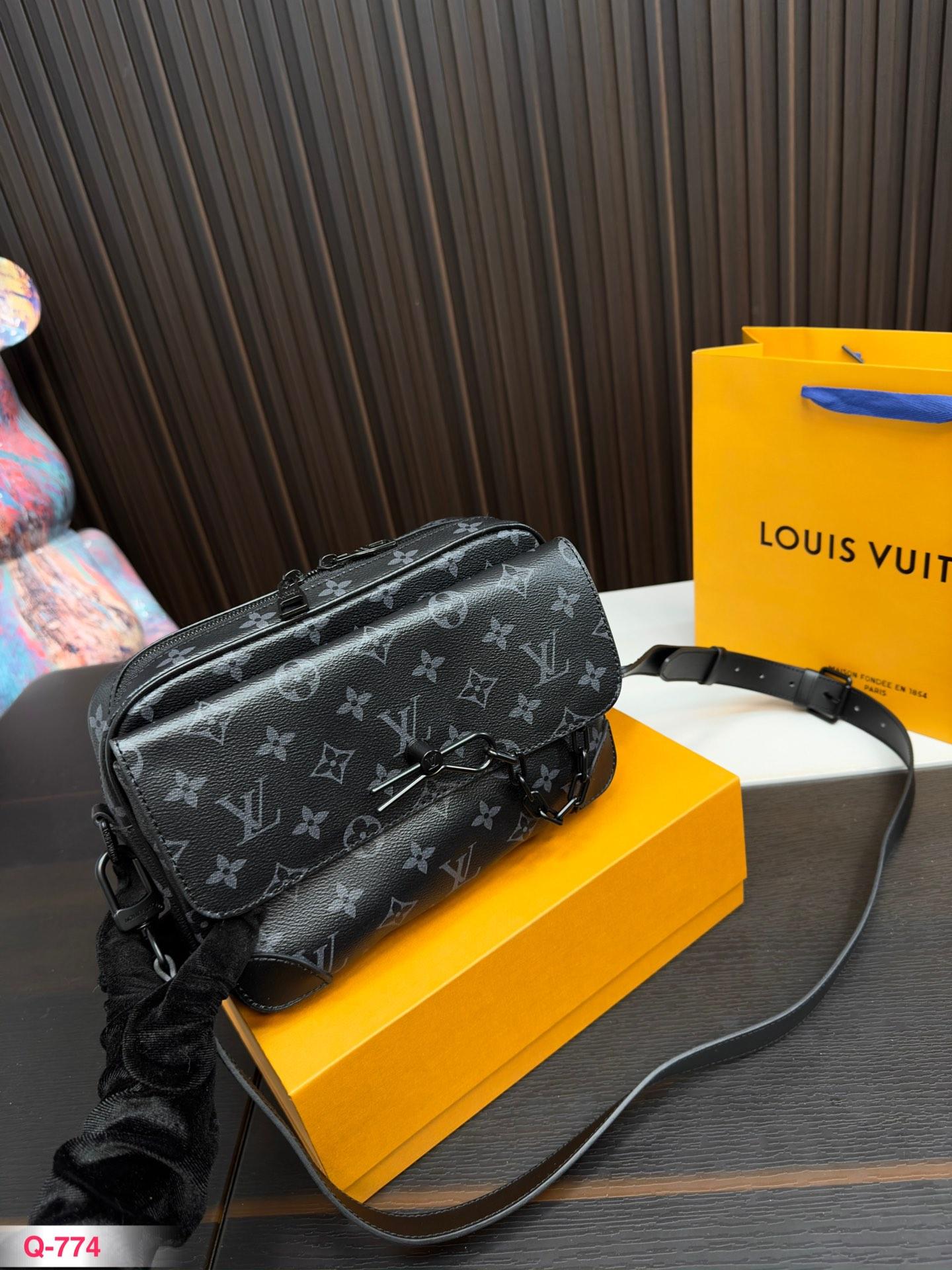 Replica Louis Vuitton Bag 17*24CM