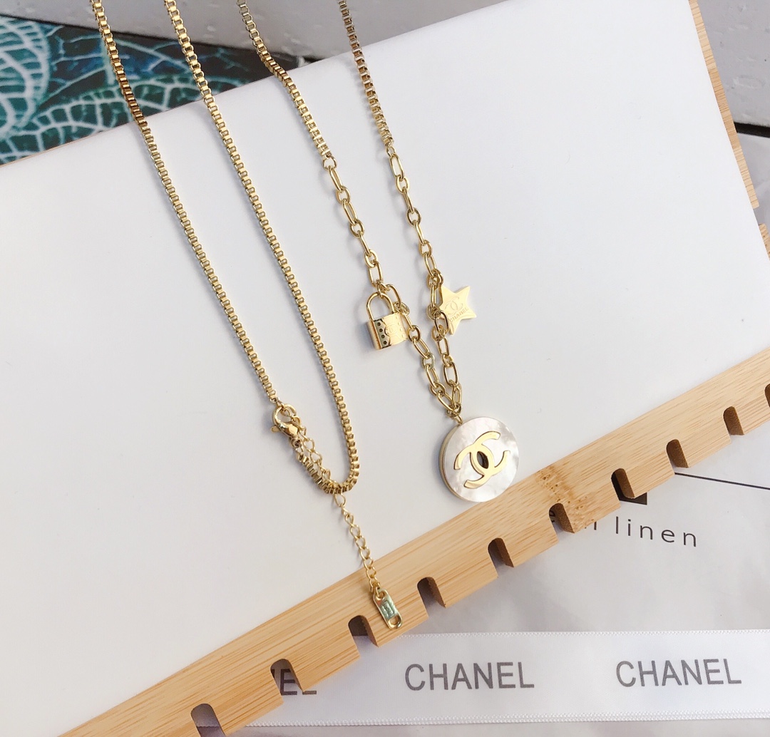 Replica CHANEL Necklace