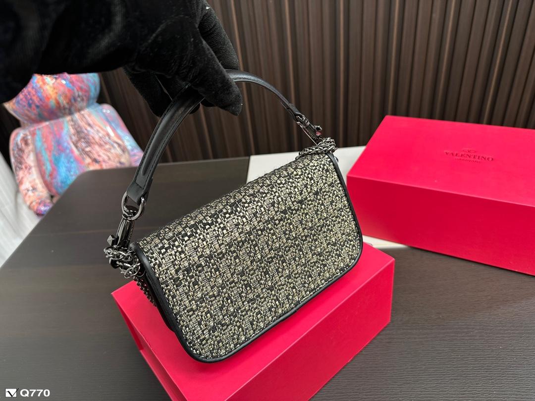 Replica Valentino Bag 20*11CM/27*13CM