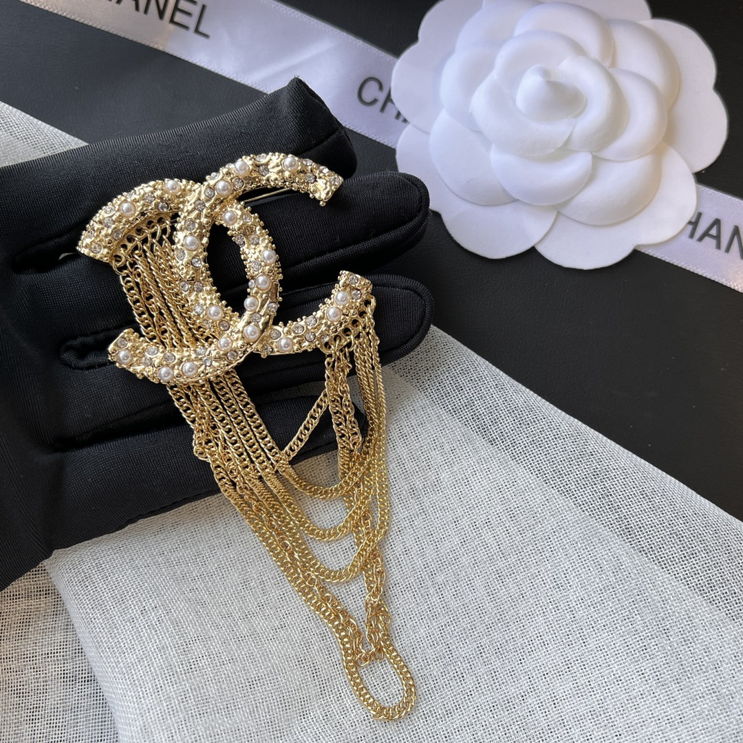 Replica CHANEL Brooch