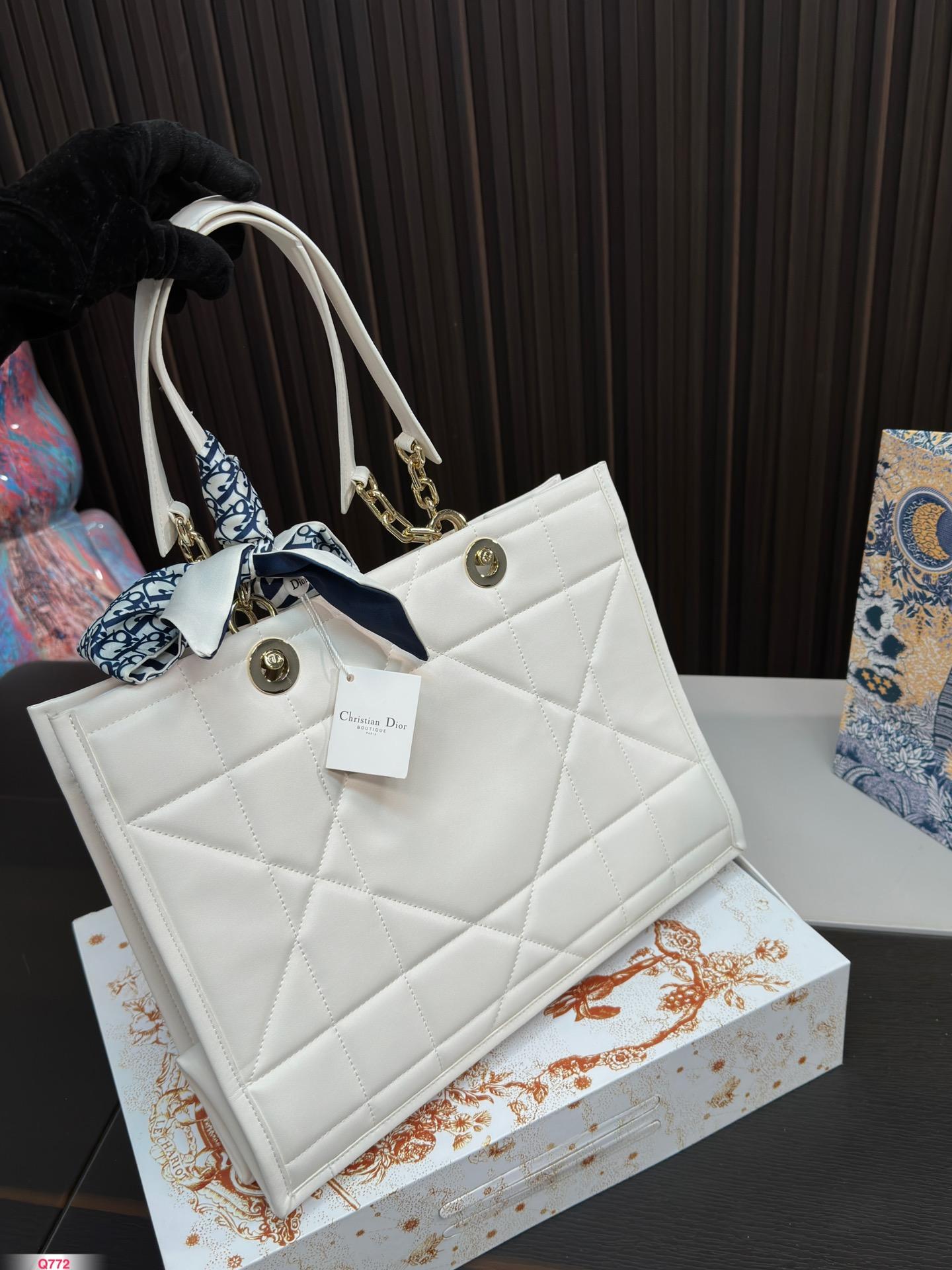 Replica Dior Bag  25*21CM/36*27CM