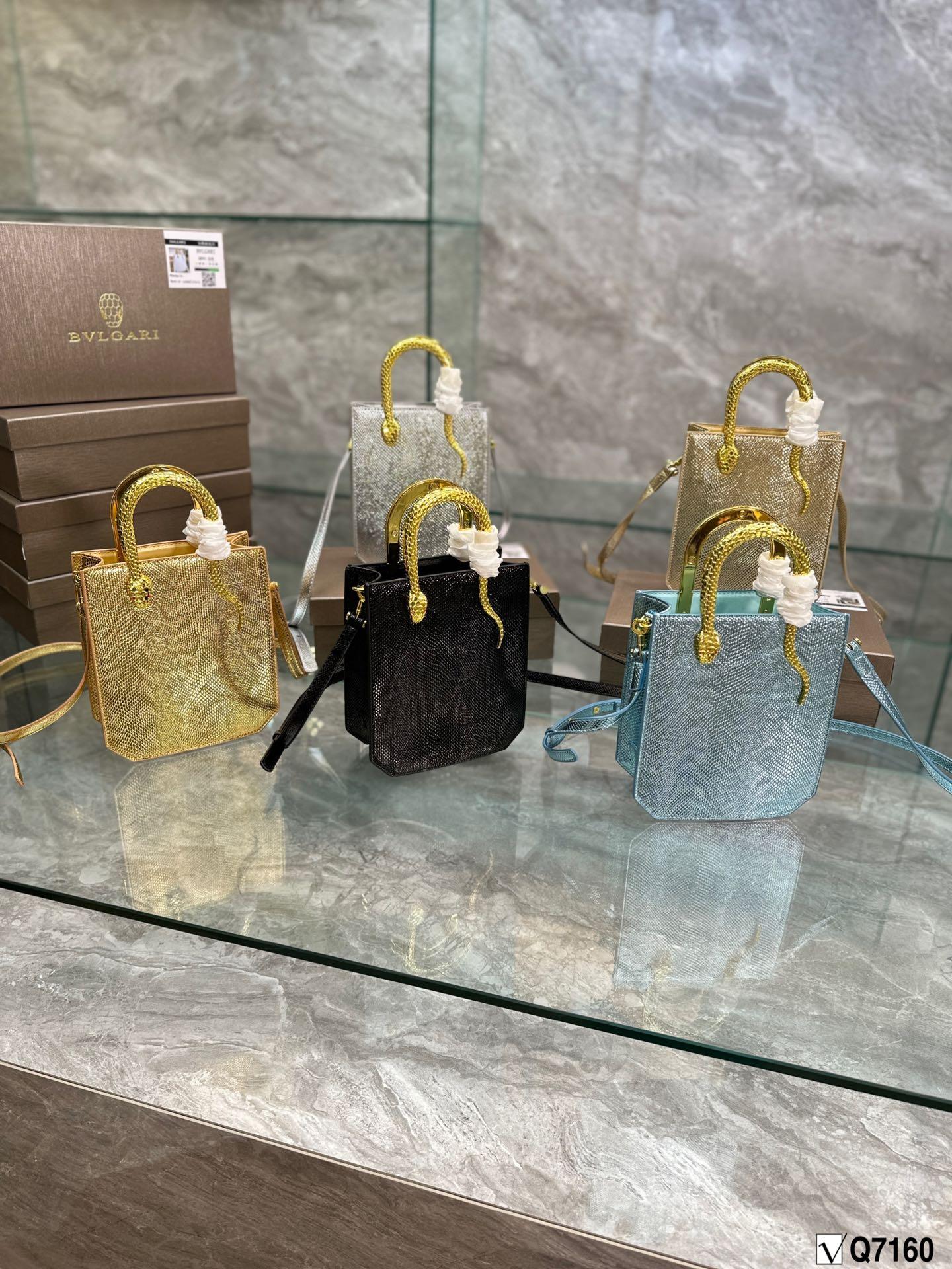 Replica BURBERRY Bag  15*20CM