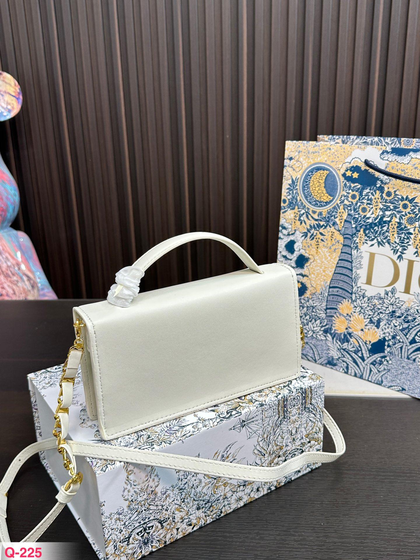 Replica Dior Bag 11*21CM