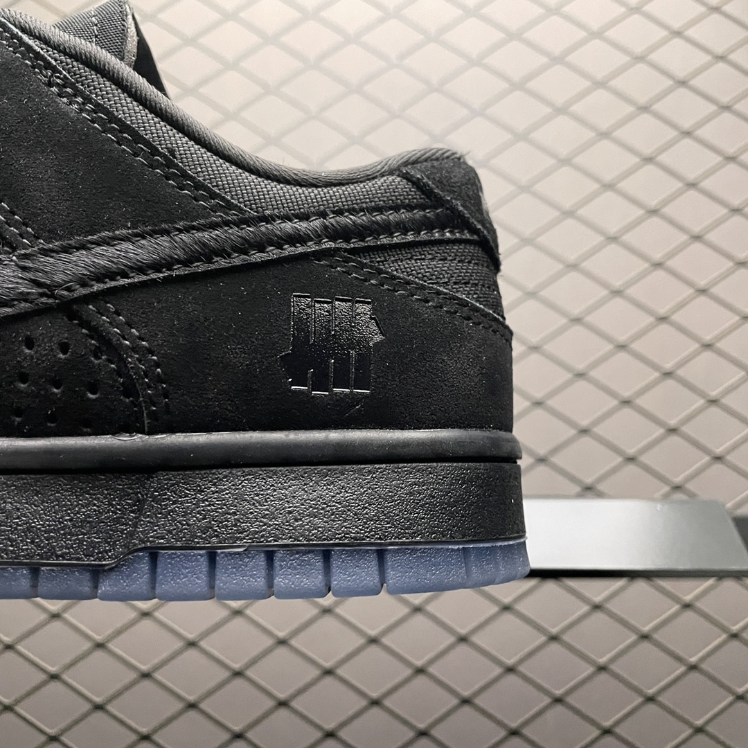 Replica Nike Dunk SB Shoe Undefeated x Nike Dunk Low 5 On It   DO9