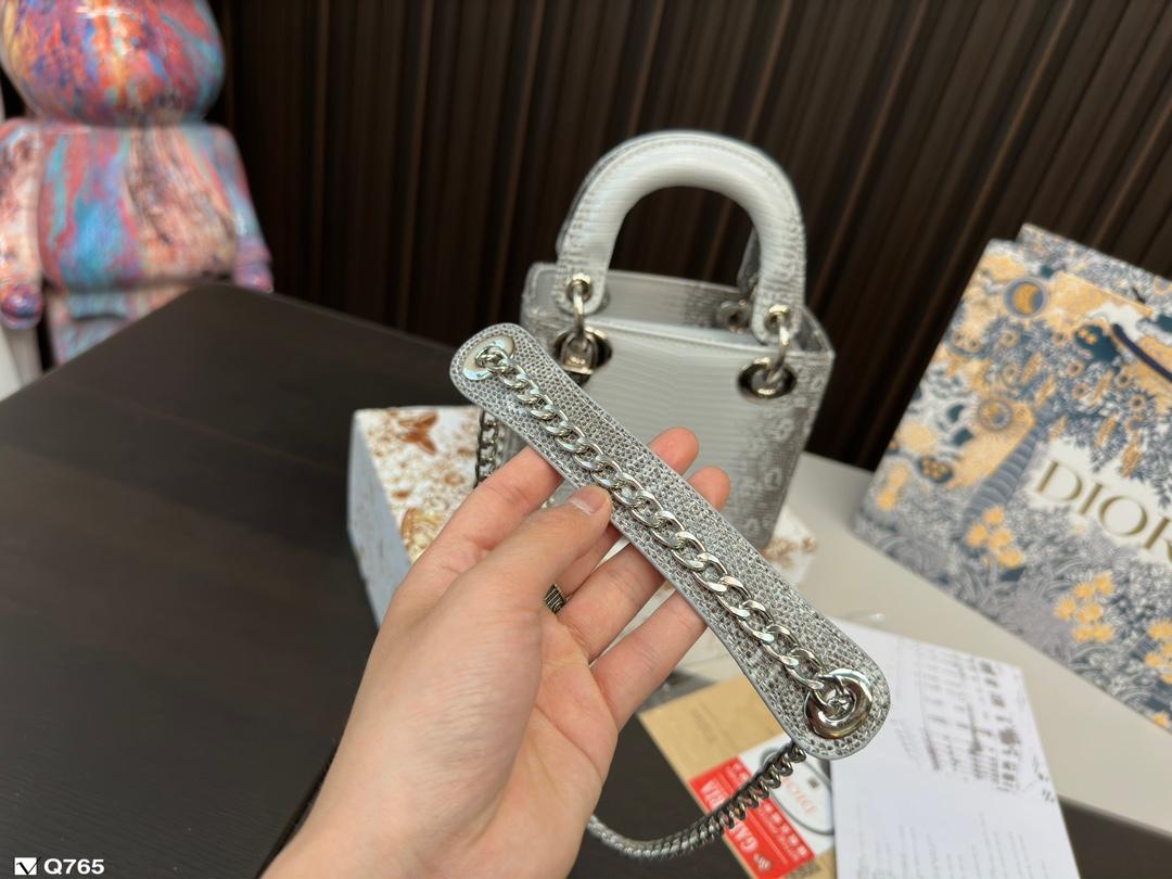 Replica Dior Bag  14*17*7CM