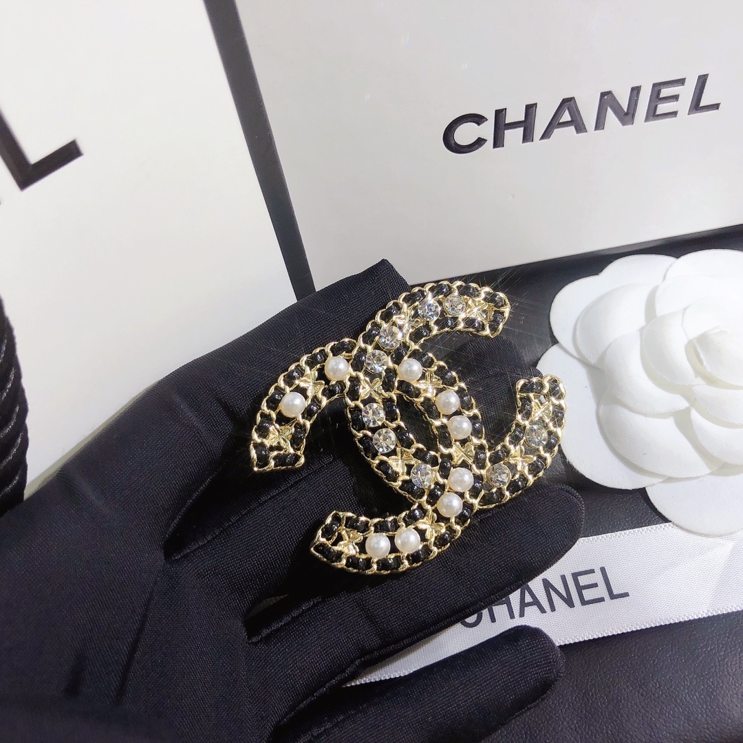 Replica CHANEL Brooch
