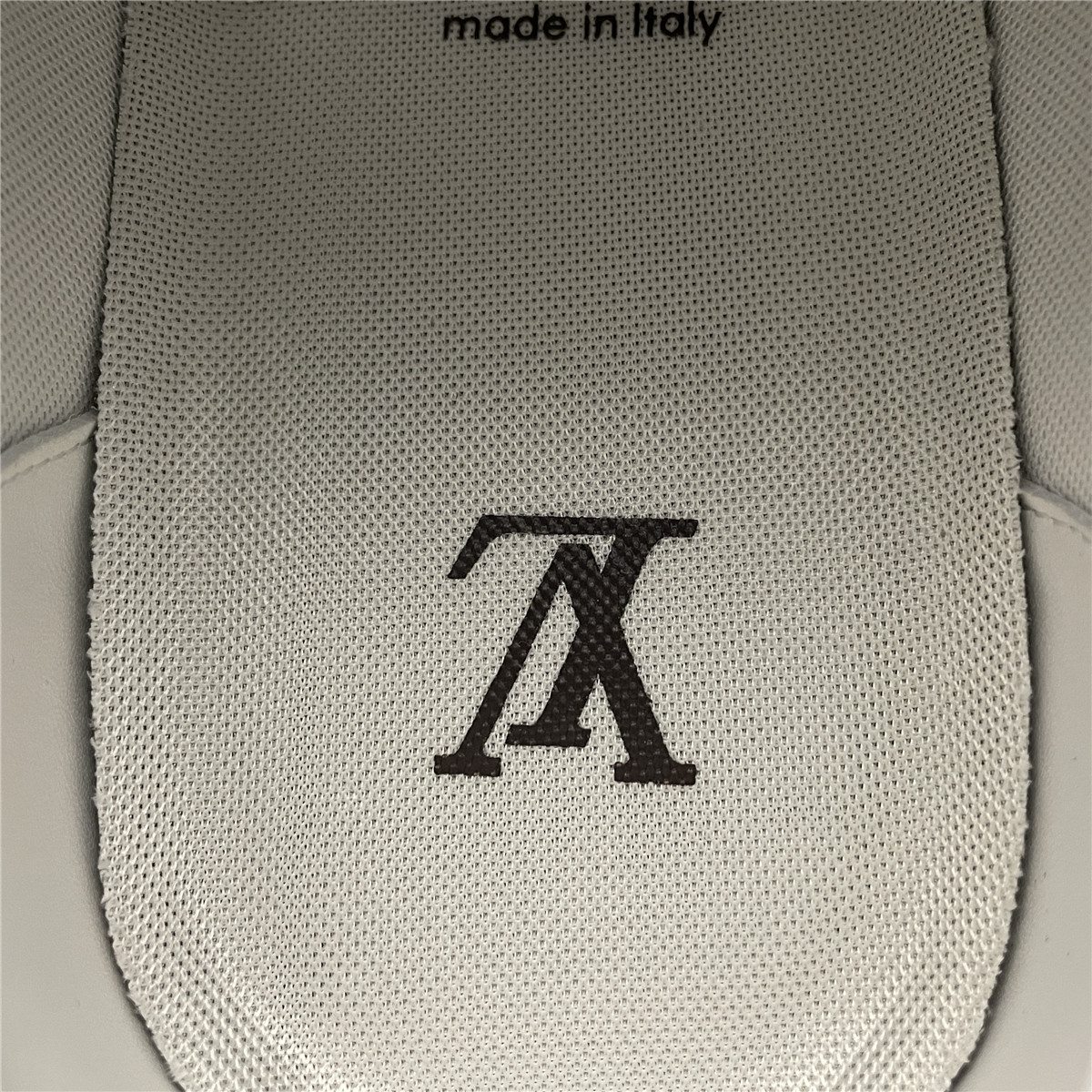 Replica LV Shoe  Louis Vuitton LV Trainer Brown