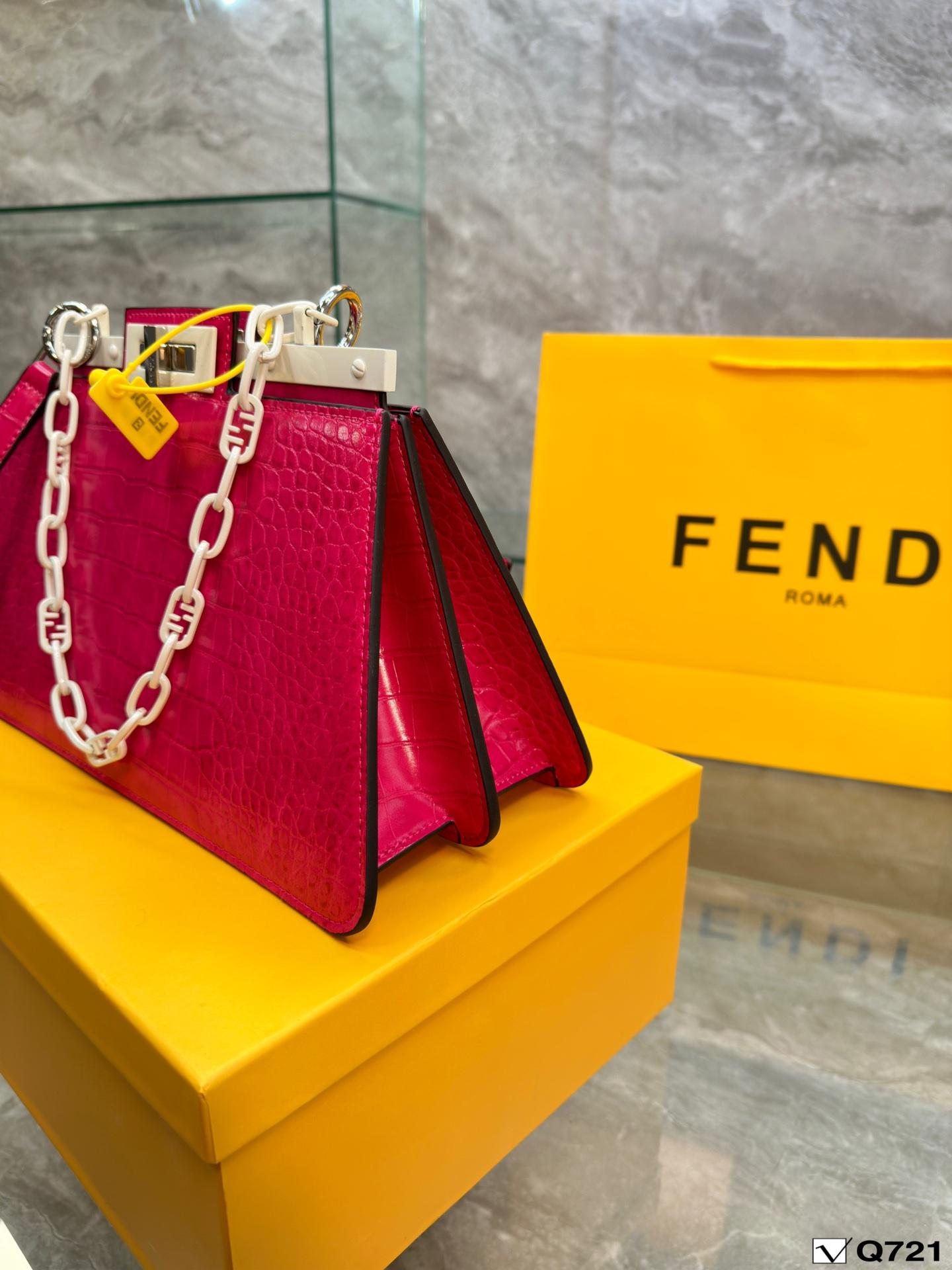 Replica Fendi Bag  30*15CM