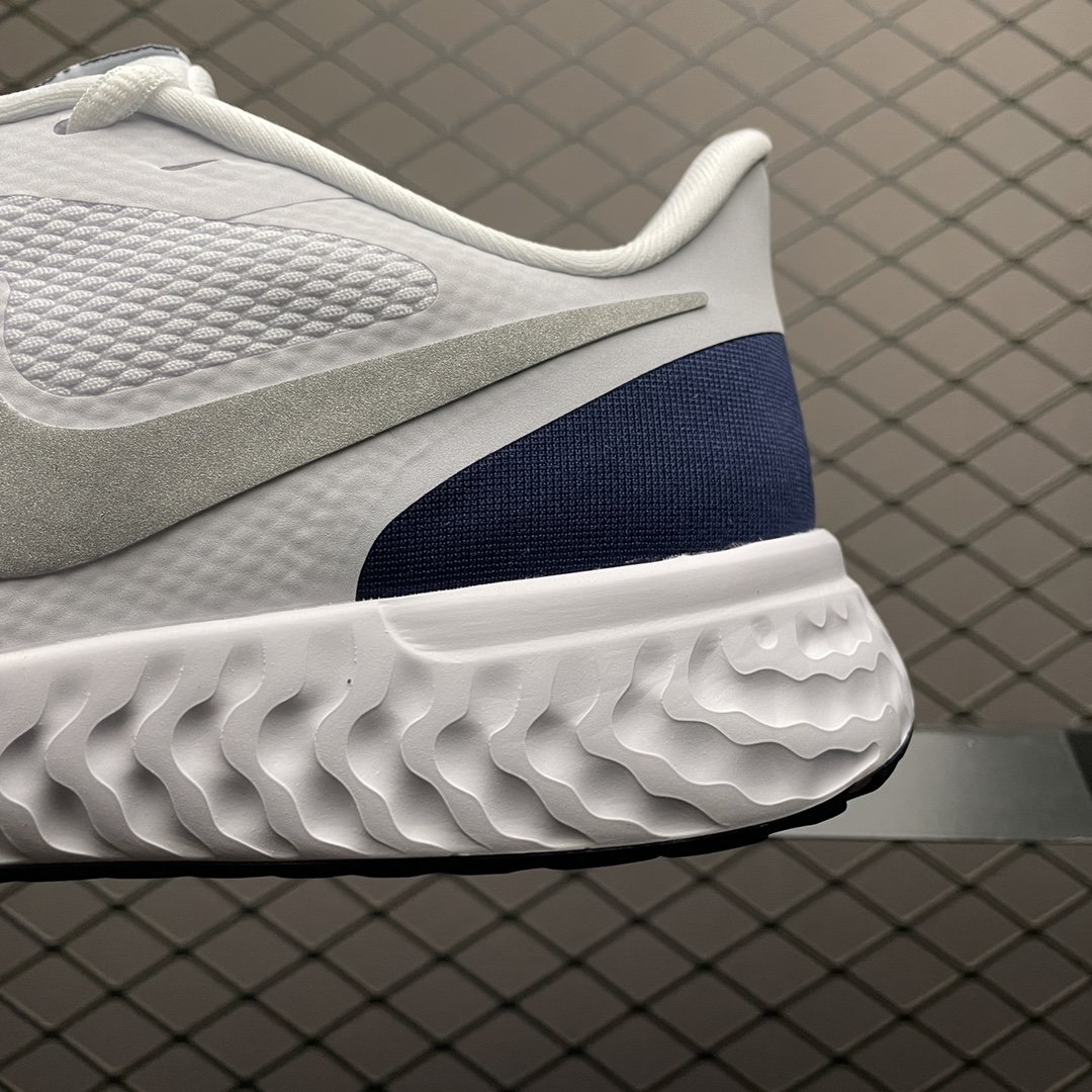 Replica Nike Shoe Nike Revolution 5 BQ3204-10239-44