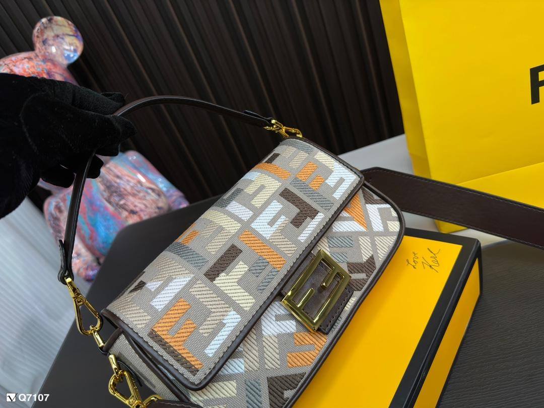 Replica Fendi Bag 25*6*15CM