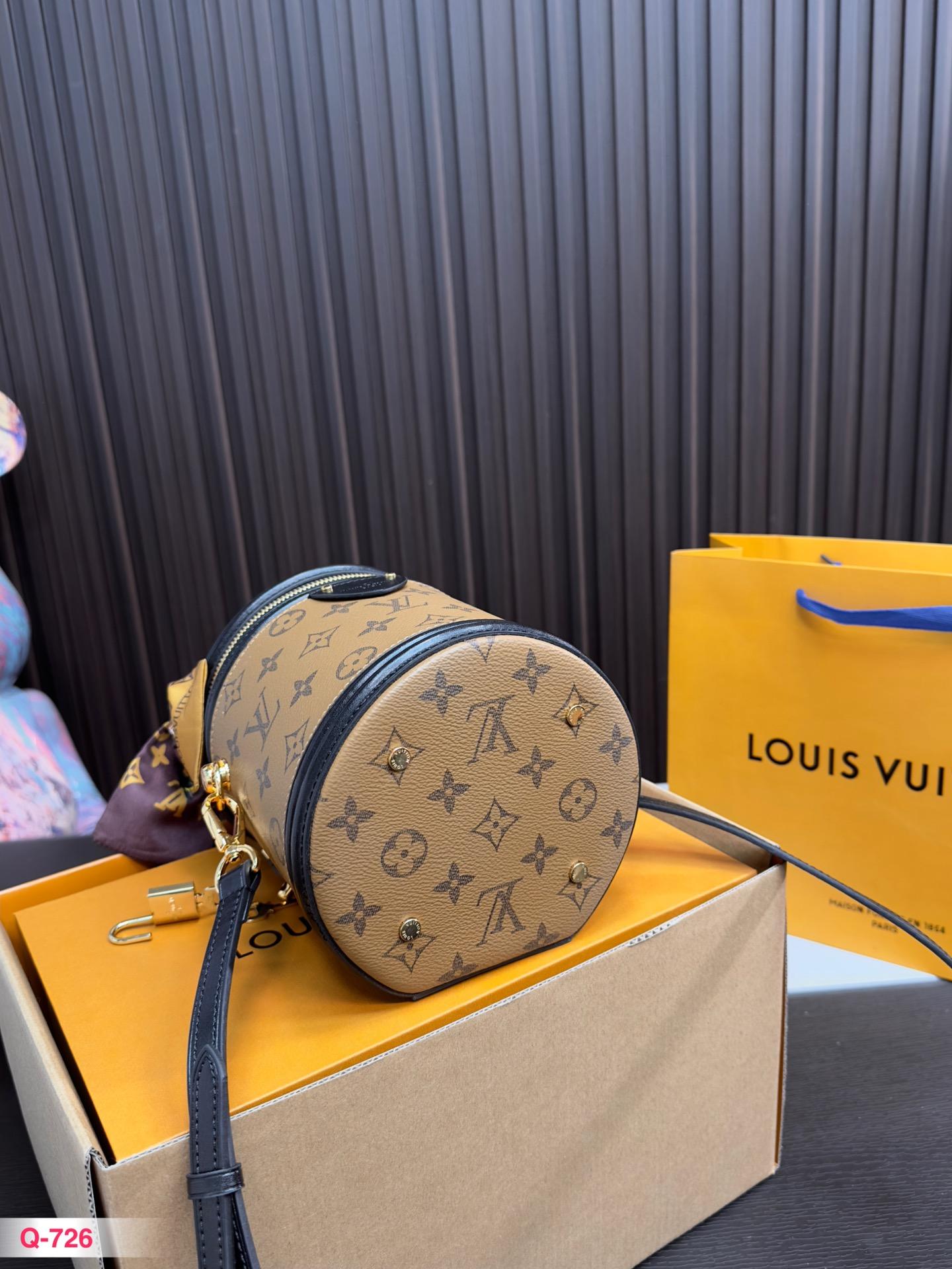 Replica Louis Vuitton Bag 15*14*17CM