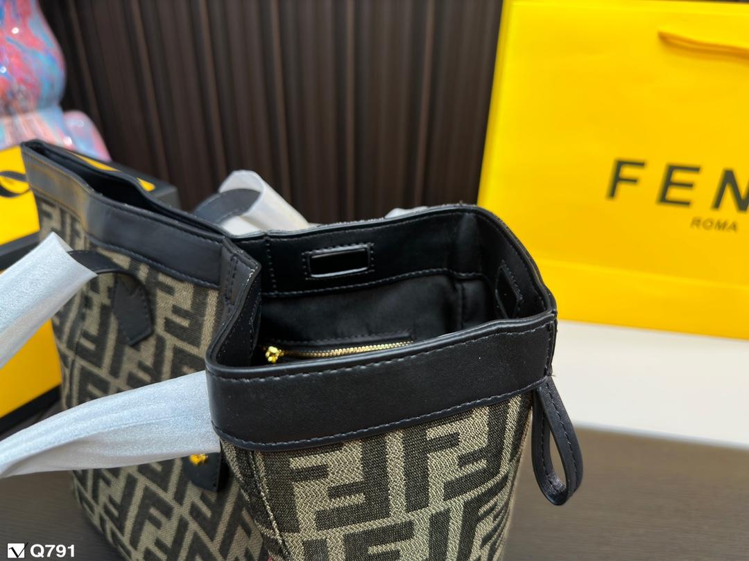Replica Fendi Bag 27*26CM