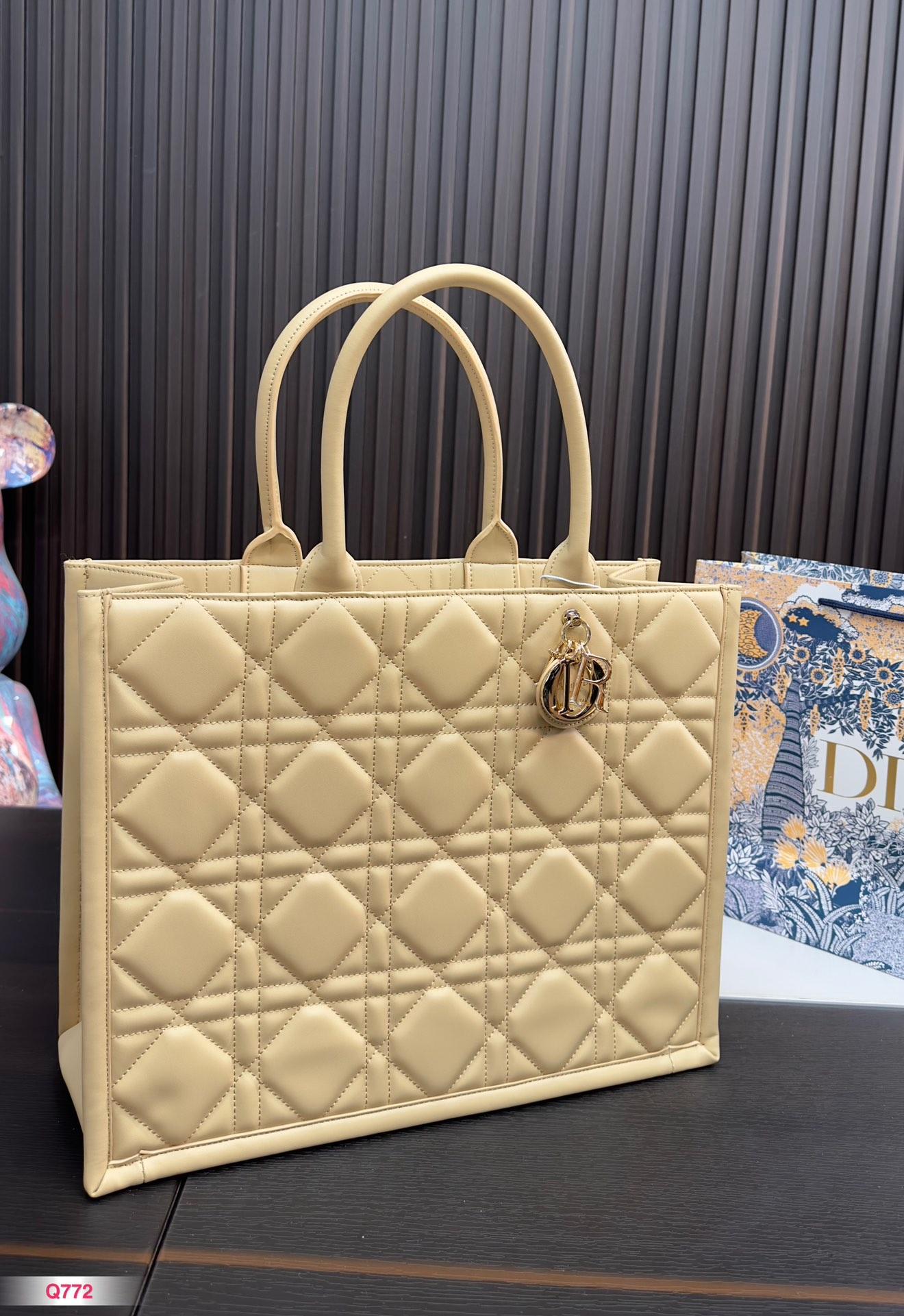 Replica Dior Bag  36*28CM/40*32CM