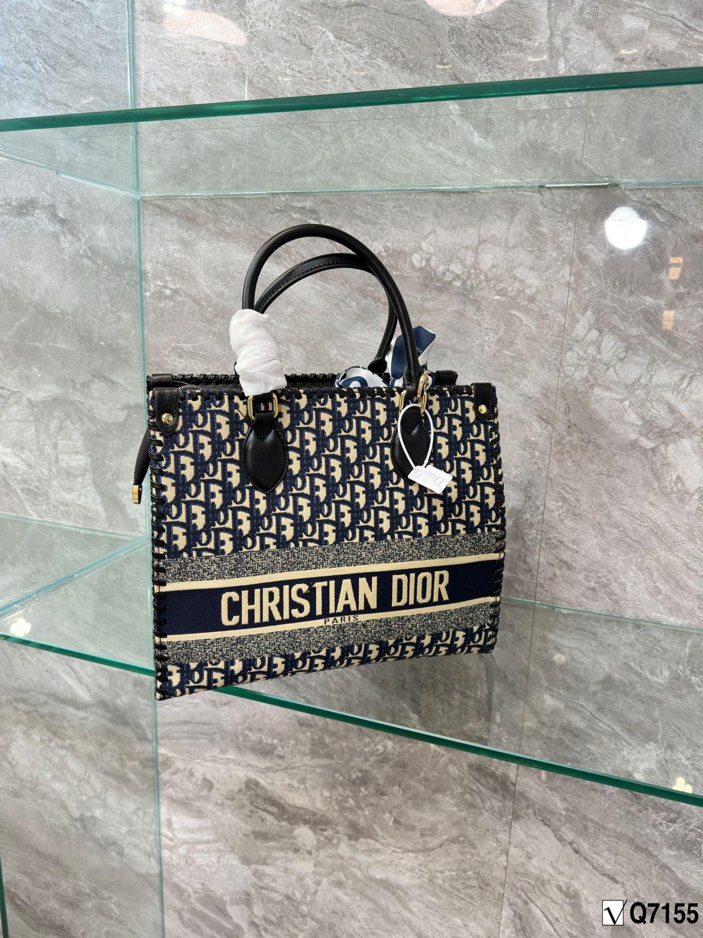 Replica Dior Bag 33*27CM