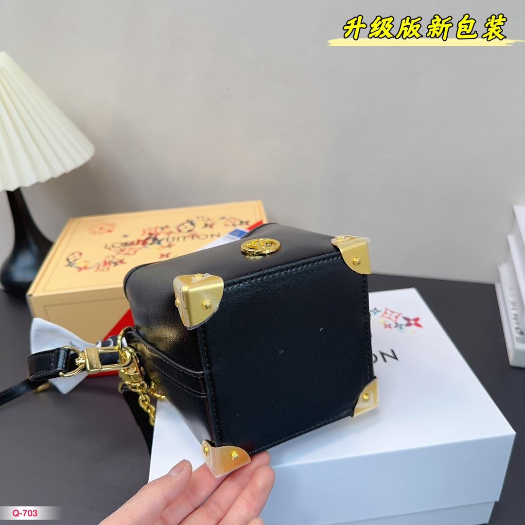 Replica Louis Vuitton Bag 11*12CM