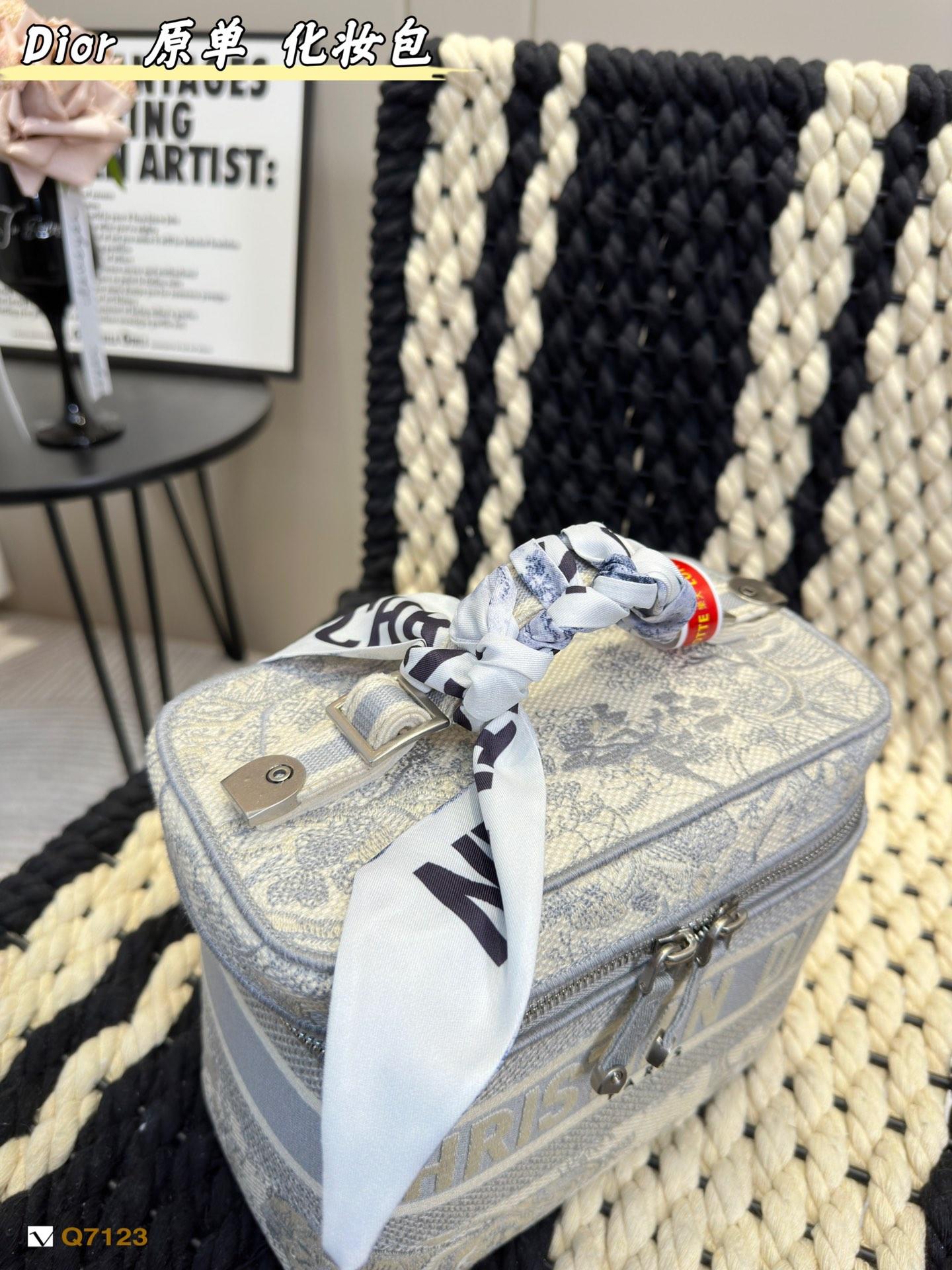 Replica Dior Bag 23*19CM