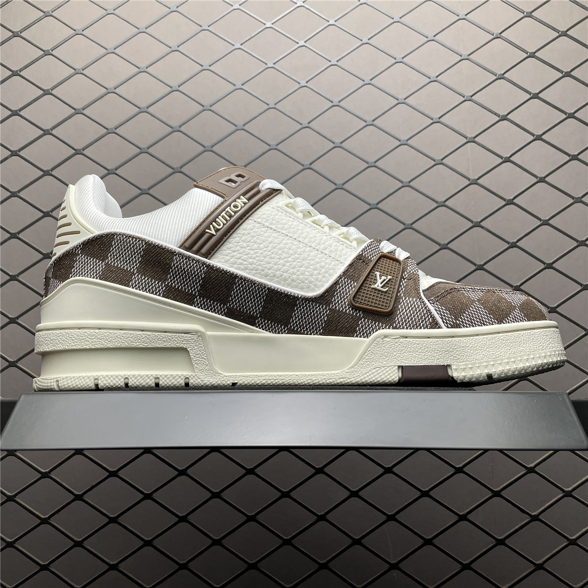 Replica LV Shoe  Louis Vuitton LV Trainer Brown