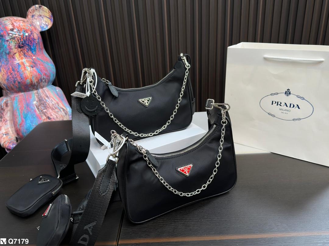 Replica Prada Bag 12*25CM