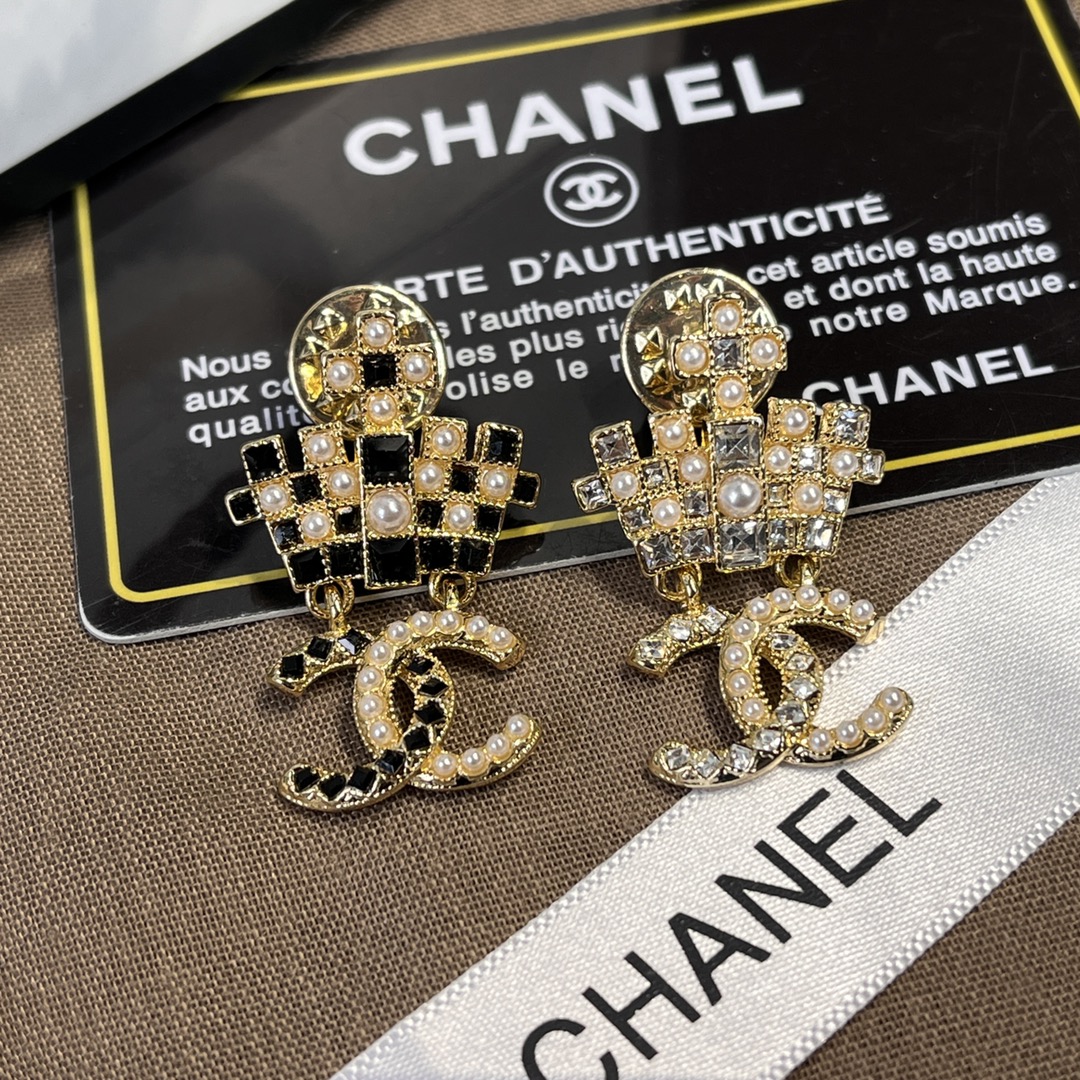Replica CHANEL Brooch