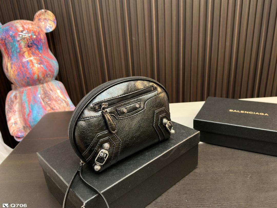 Replica Balenciaga Bag 19*16CM
