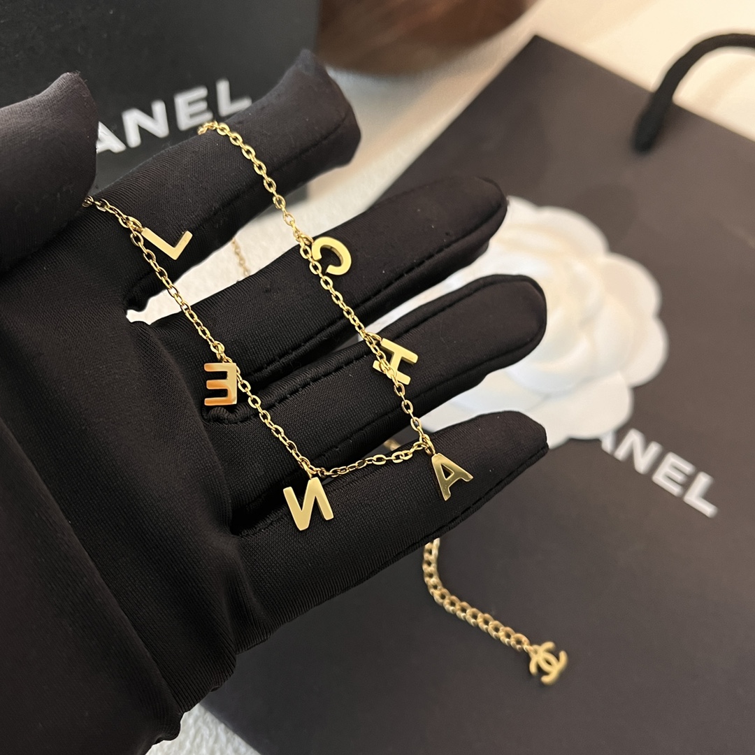 Replica CHANEL Necklace