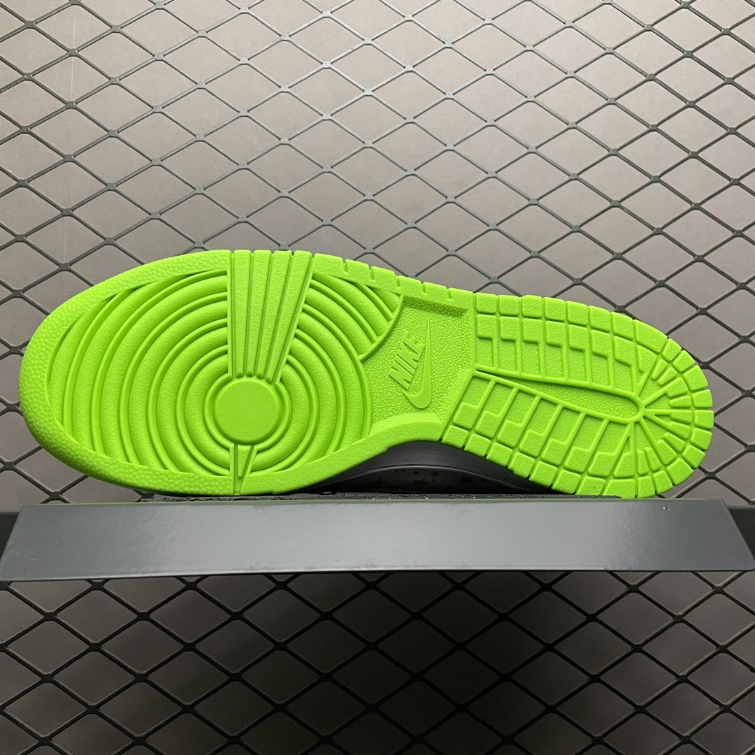 Replica Nike Dunk SB Shoe Supreme x Nike SB Dunk Low Mean Green DH3228-101 36-47