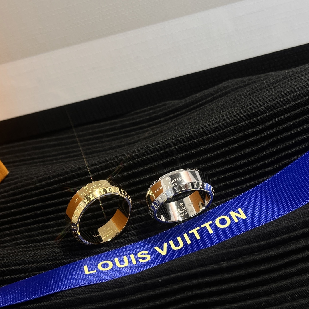 Replica LOUIS VUITTON Ring
