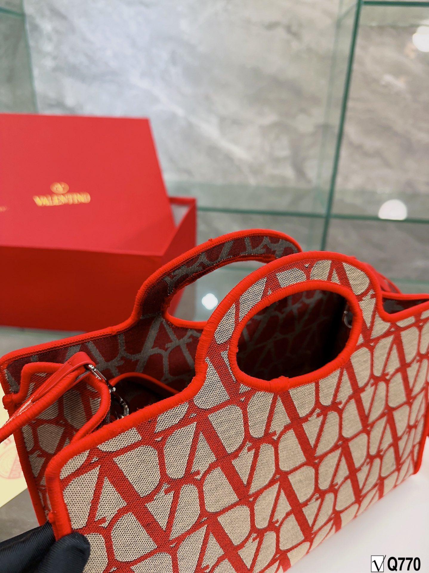 Replica Valentino Bag 28*18CM