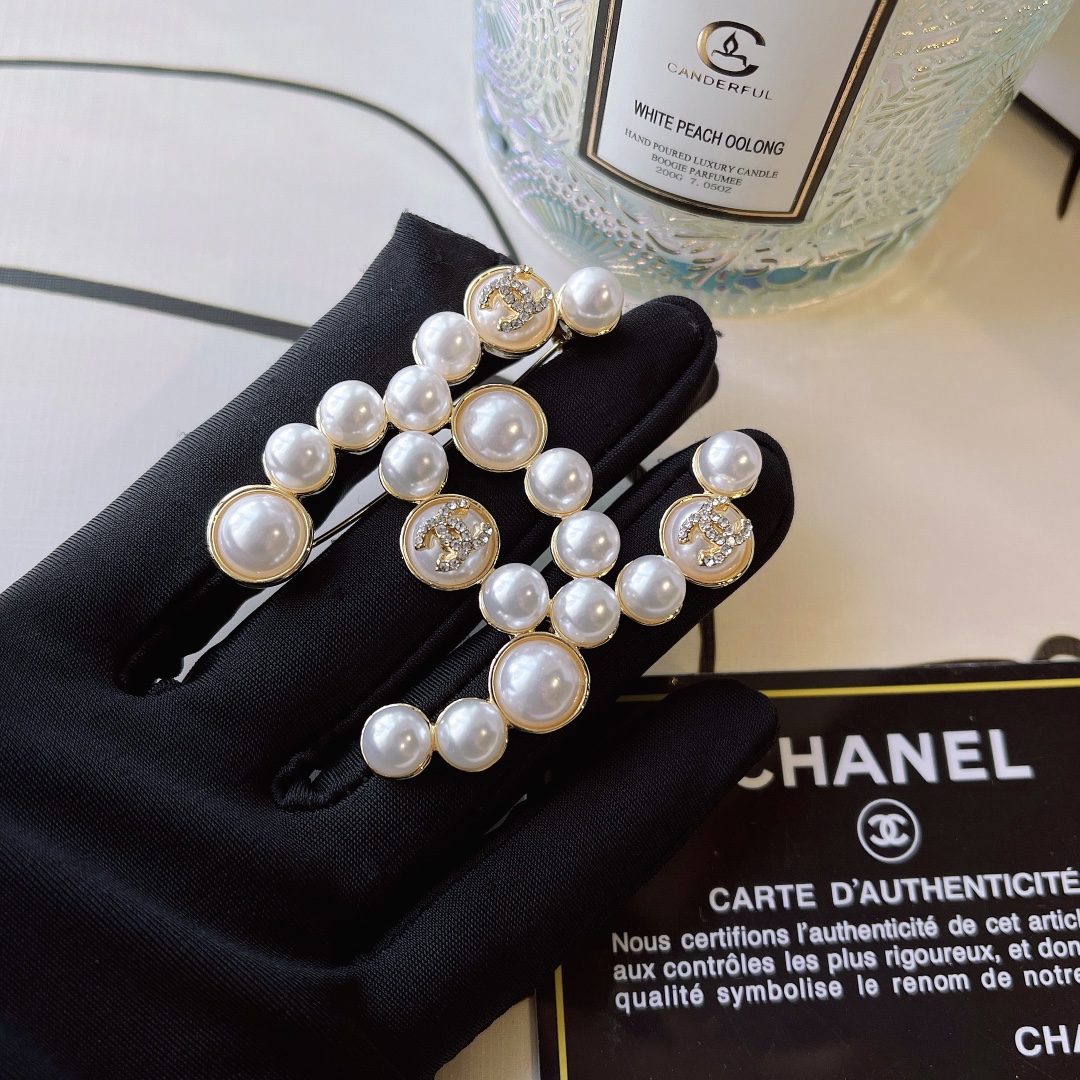 Replica CHANEL Brooch