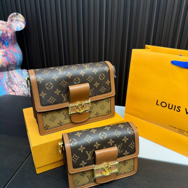 Replica Louis Vuitton Bag 20*18 CM