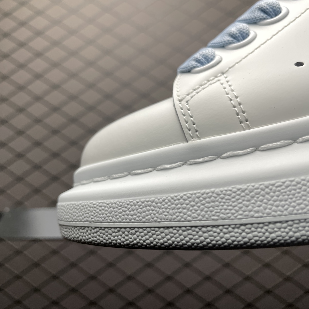 Replica Alexander McQueen Shoe Alexander McQueen size 35-45 with half size.az