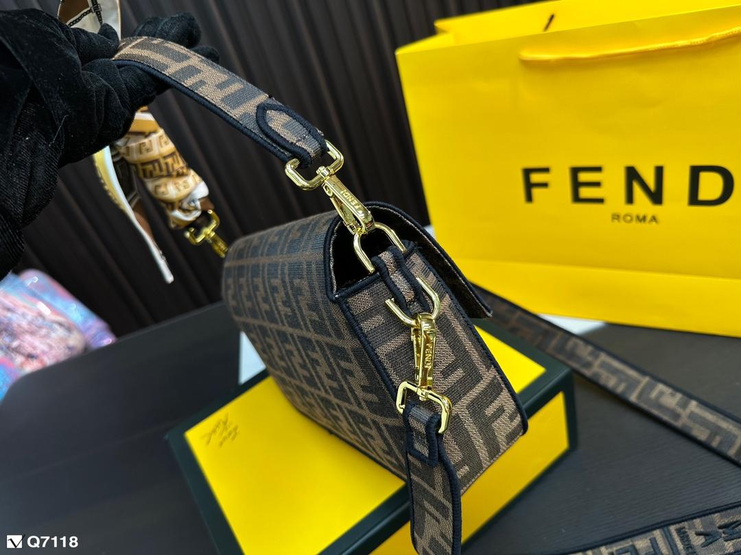 Replica Fendi Bag 25*6*15CM