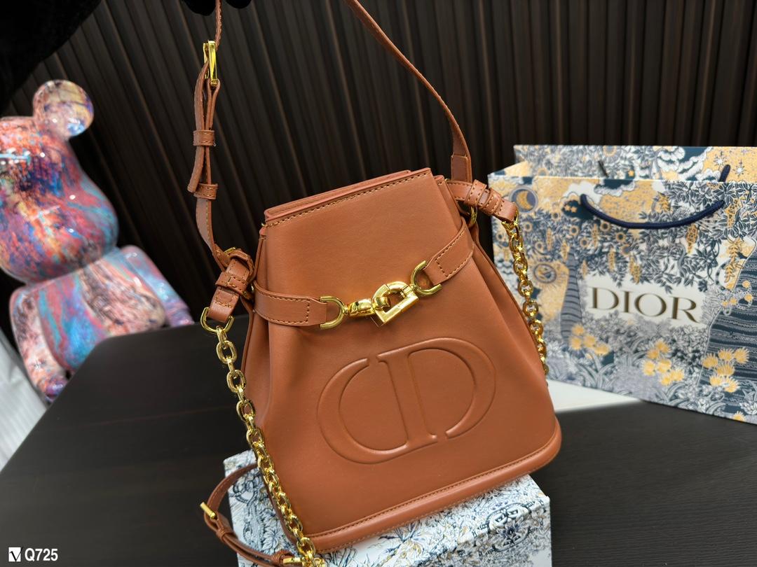 Replica Dior Bag  16*17CM/24*25CM
