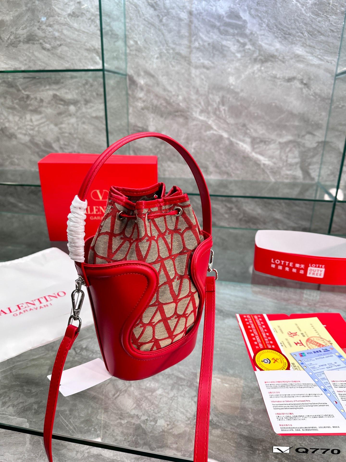 Replica Valentino Bag 15*25CM