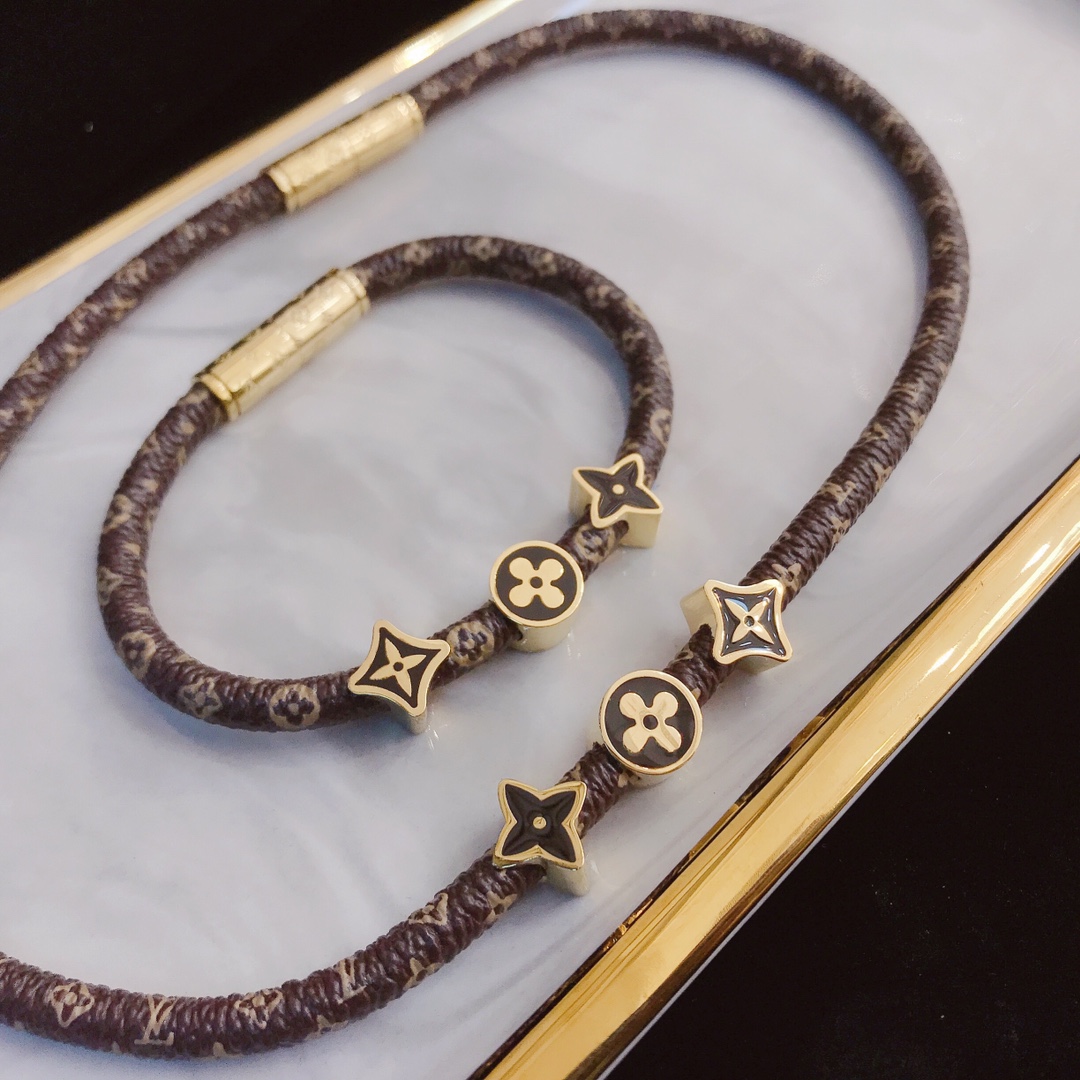 Replica LOUIS VUITTON Bracelet