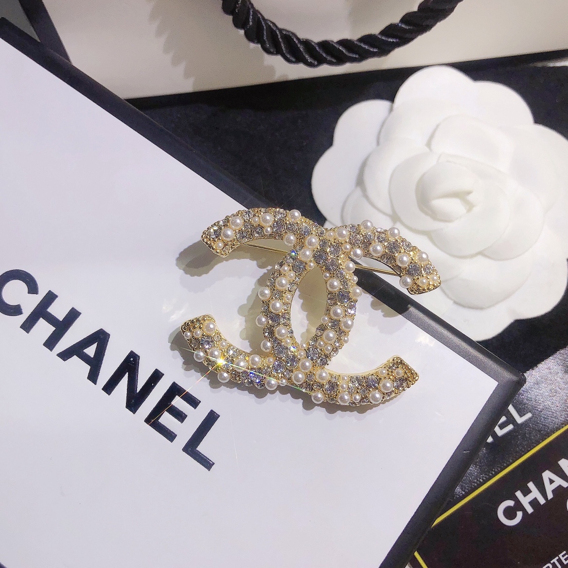 Replica CHANEL Brooch