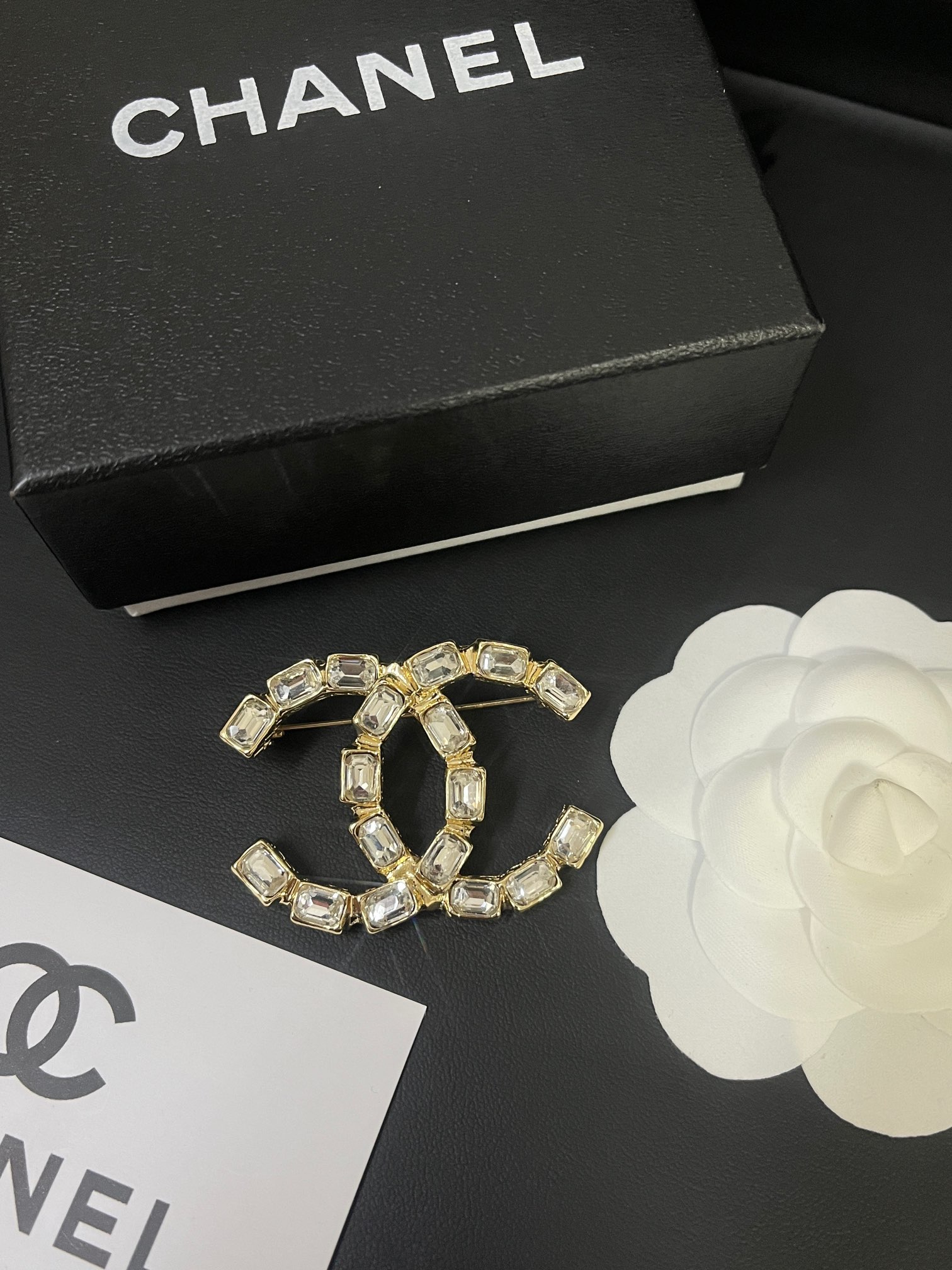 Replica CHANEL Brooch