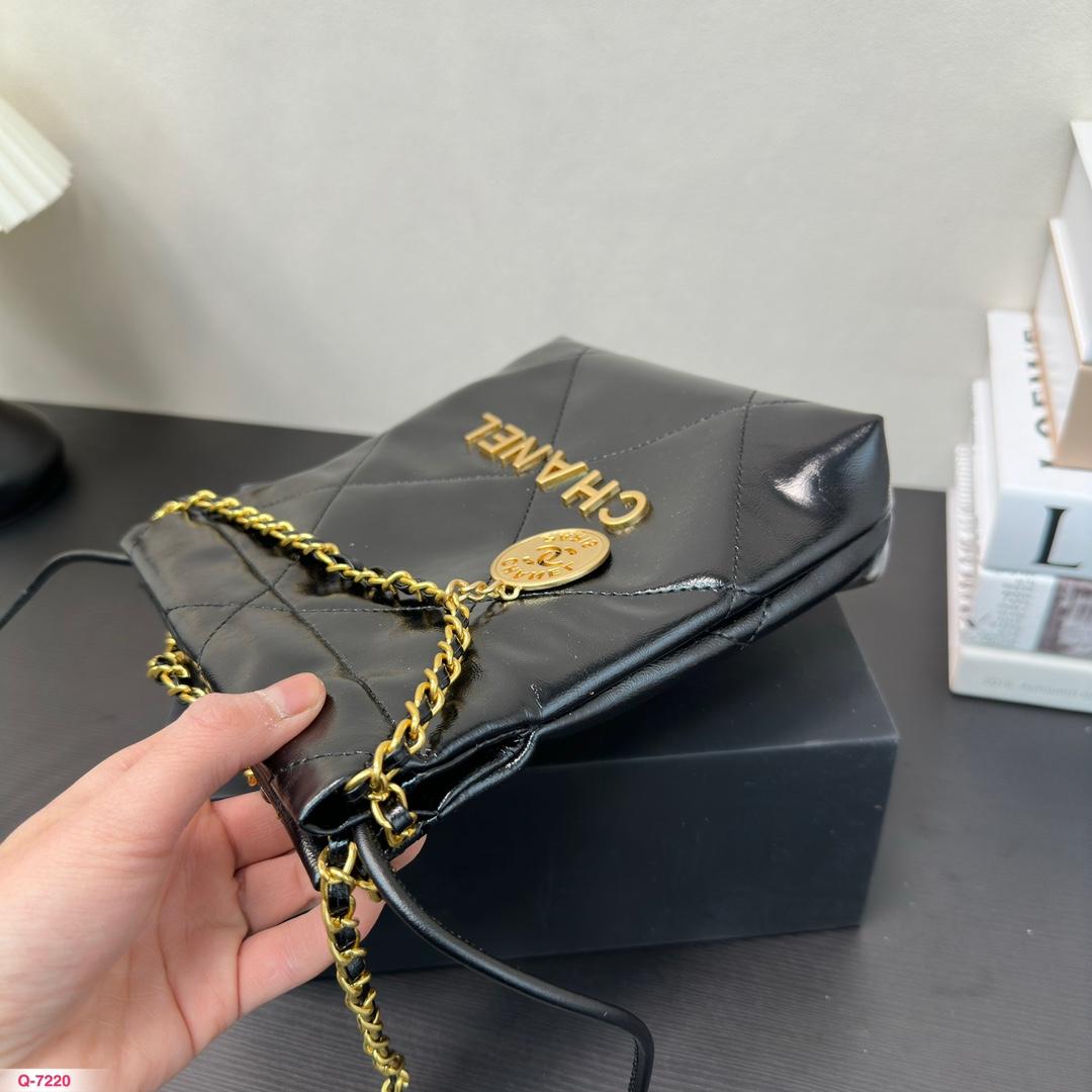 Replica Chanel Bag 22*18CM