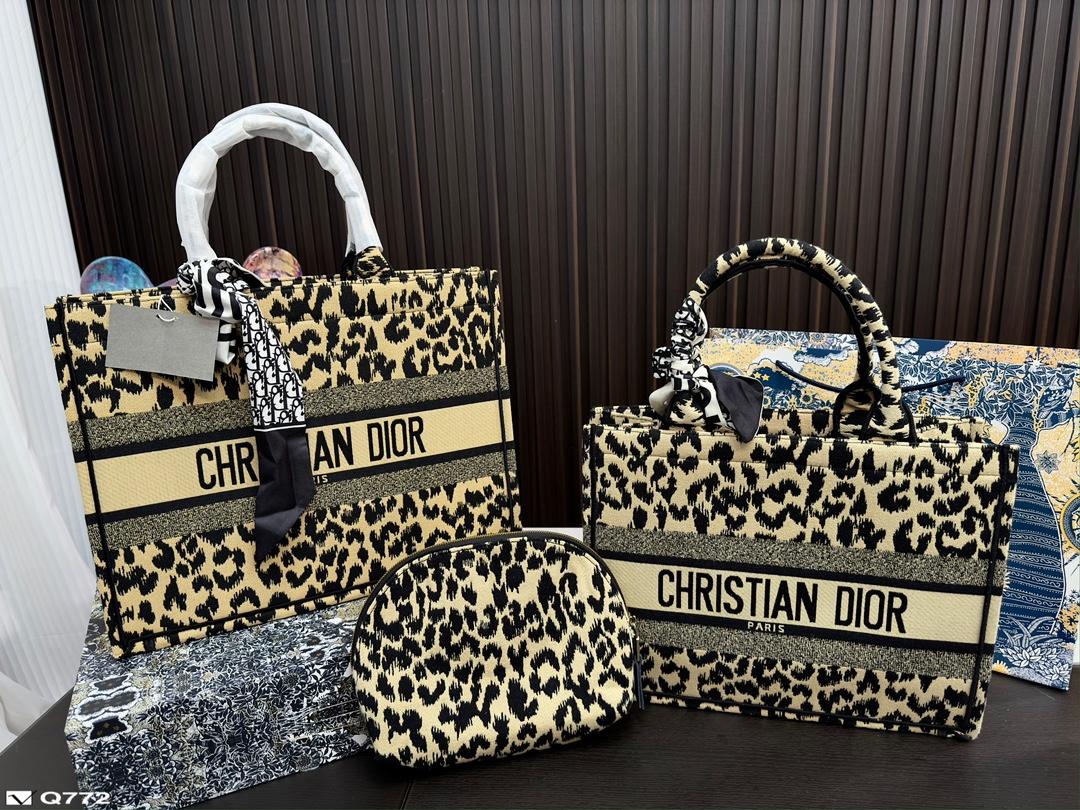 Replica Dior Bag  33*39CM/33*26CM