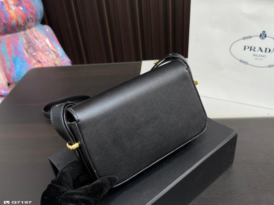 Replica Prada Bag 21*13CM