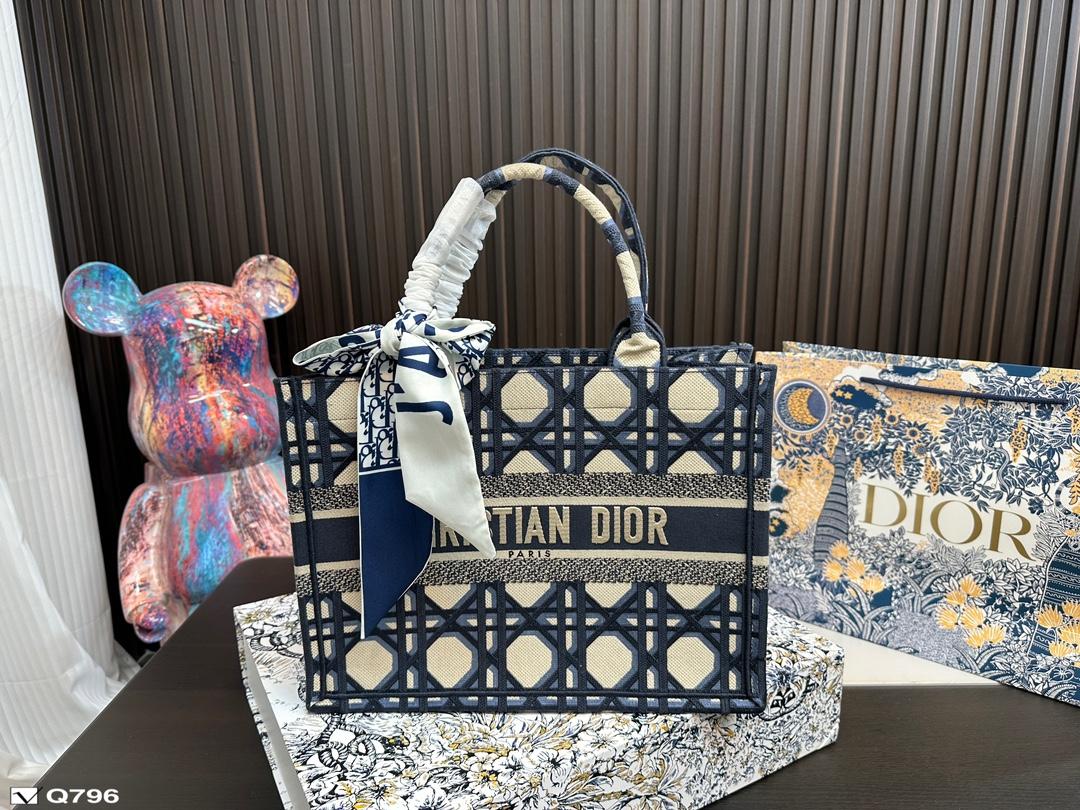 Replica Dior Bag   24*20CM/33*26CM/38*32CM
