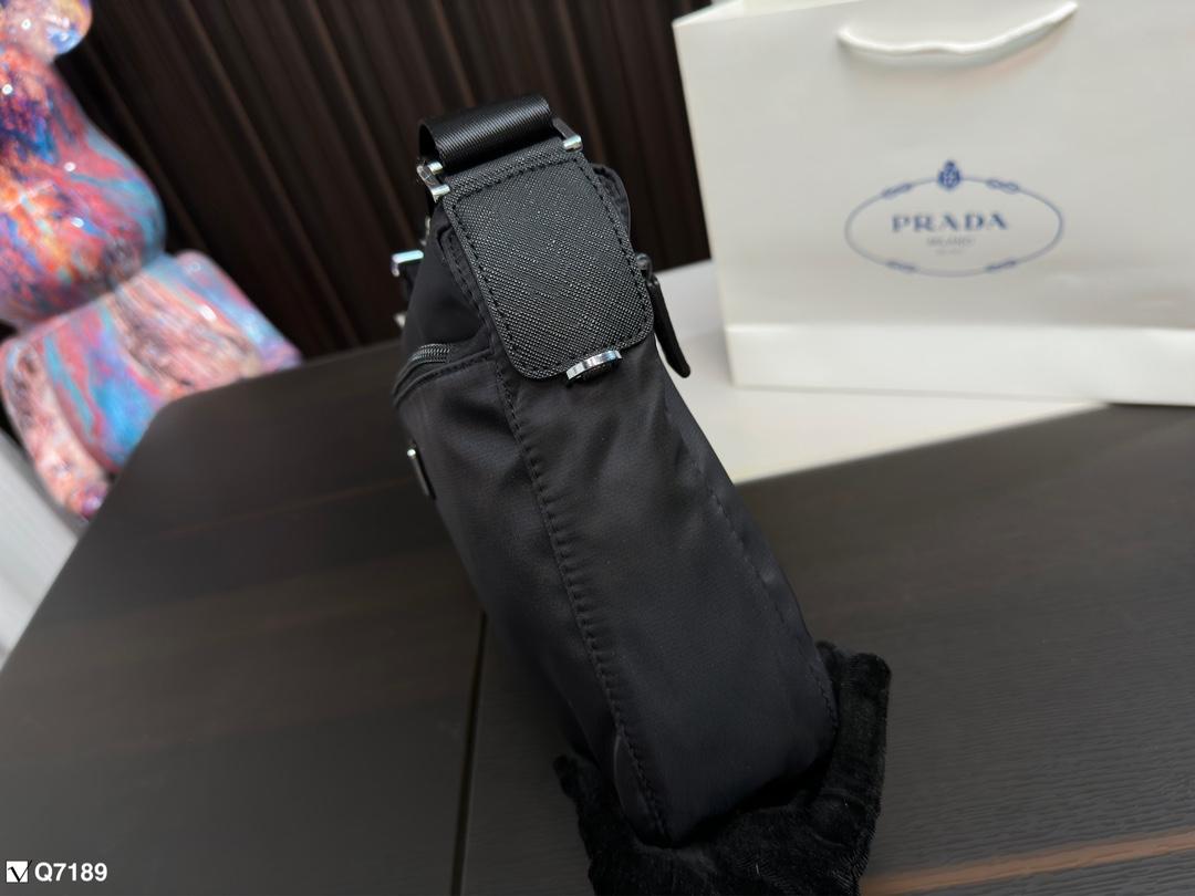 Replica Prada Bag 28*23CM