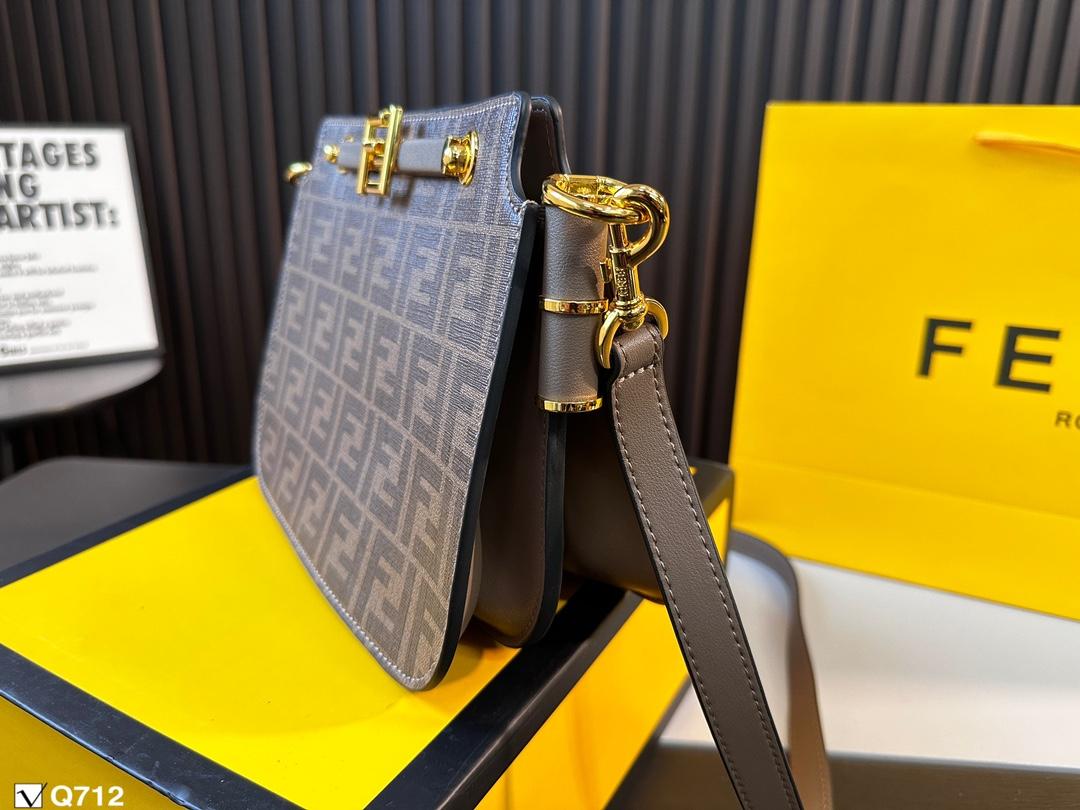 Replica Fendi Bag 24*19CM