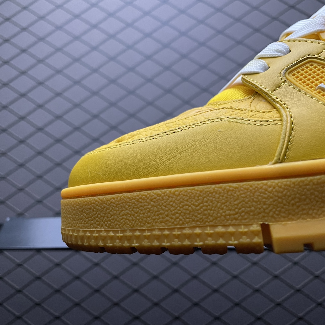 Replica Louis Vuitton Shoe Louis Vuitton LV Trainer Size 38-45 Yellow