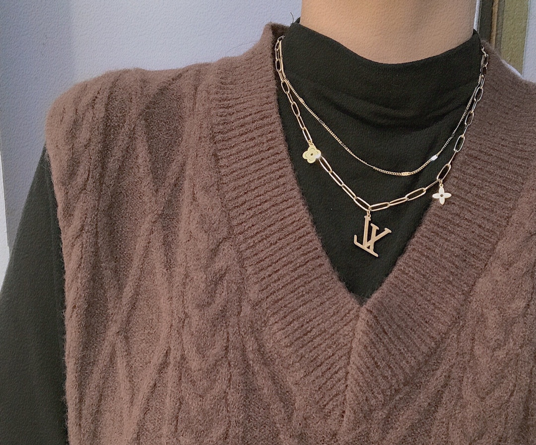 Replica LOUIS VUITTON Necklace