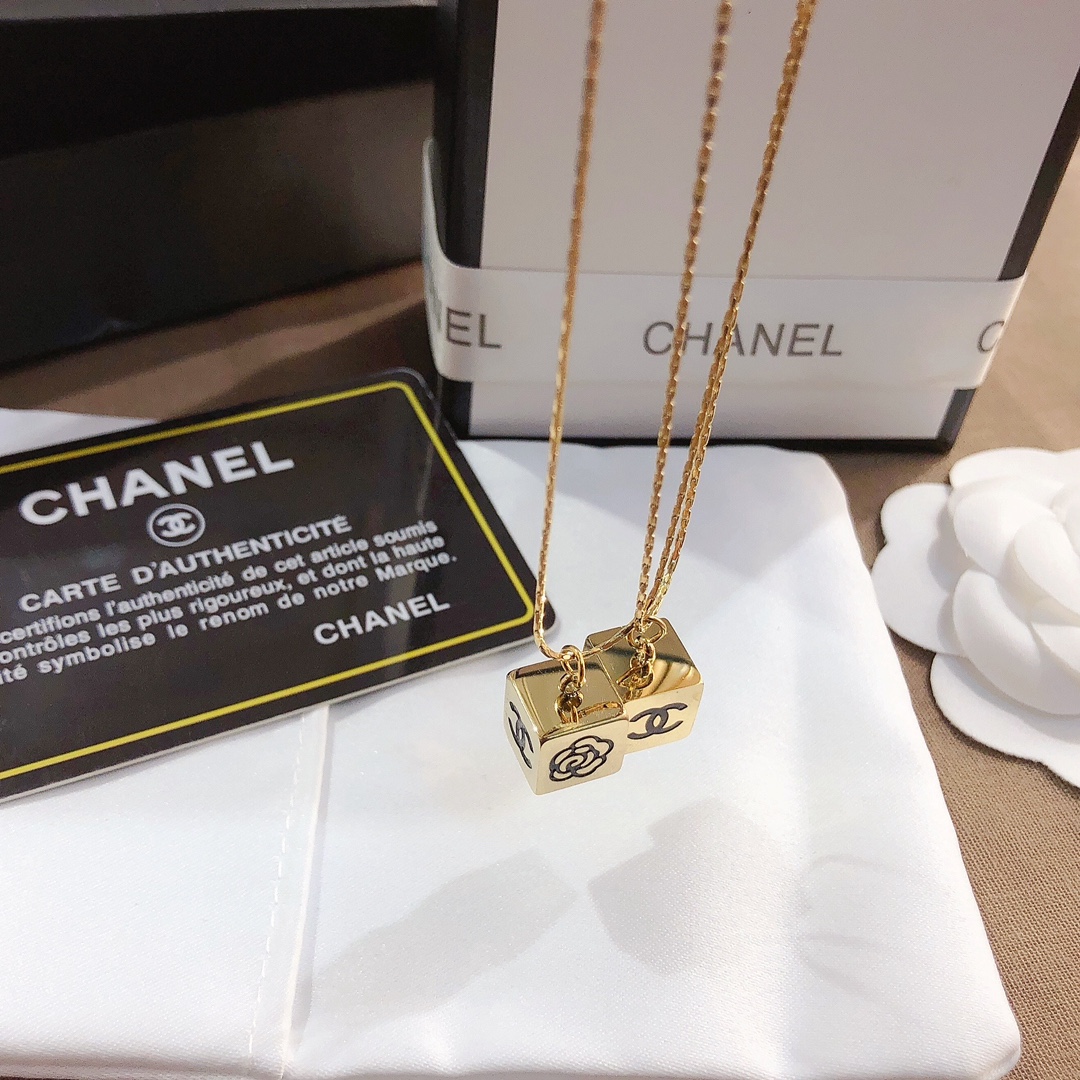 Replica CHANEL Necklace